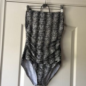 Tommy Bahama One Piece Animal Print Swim Suit 16